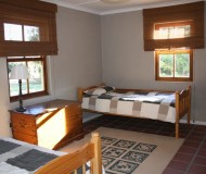 4.Cottage Bedroom 2